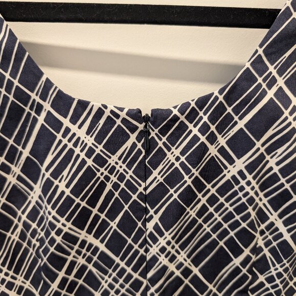 Sleeveless Sheath Dress with pockets, size 10 - Picture 6 of 7